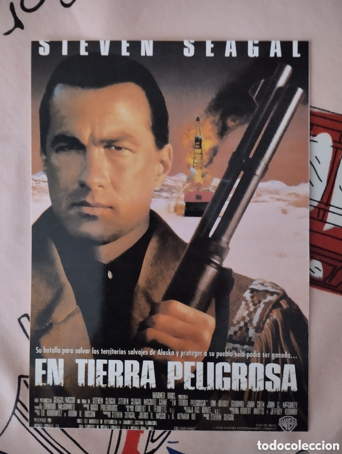 Cinema: Minificha N1090, de la pelicula, En Tierra Peligrosa.