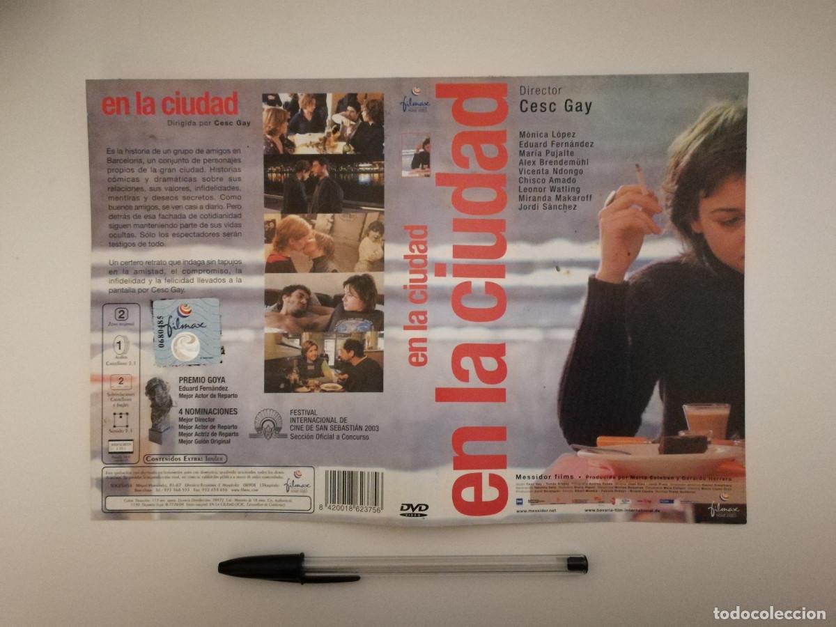 Cinema: CARATULA ORIGINAL -A4- EN LA CIUDAD - CESC GAY - CINE ESPA&Ntilde;OL