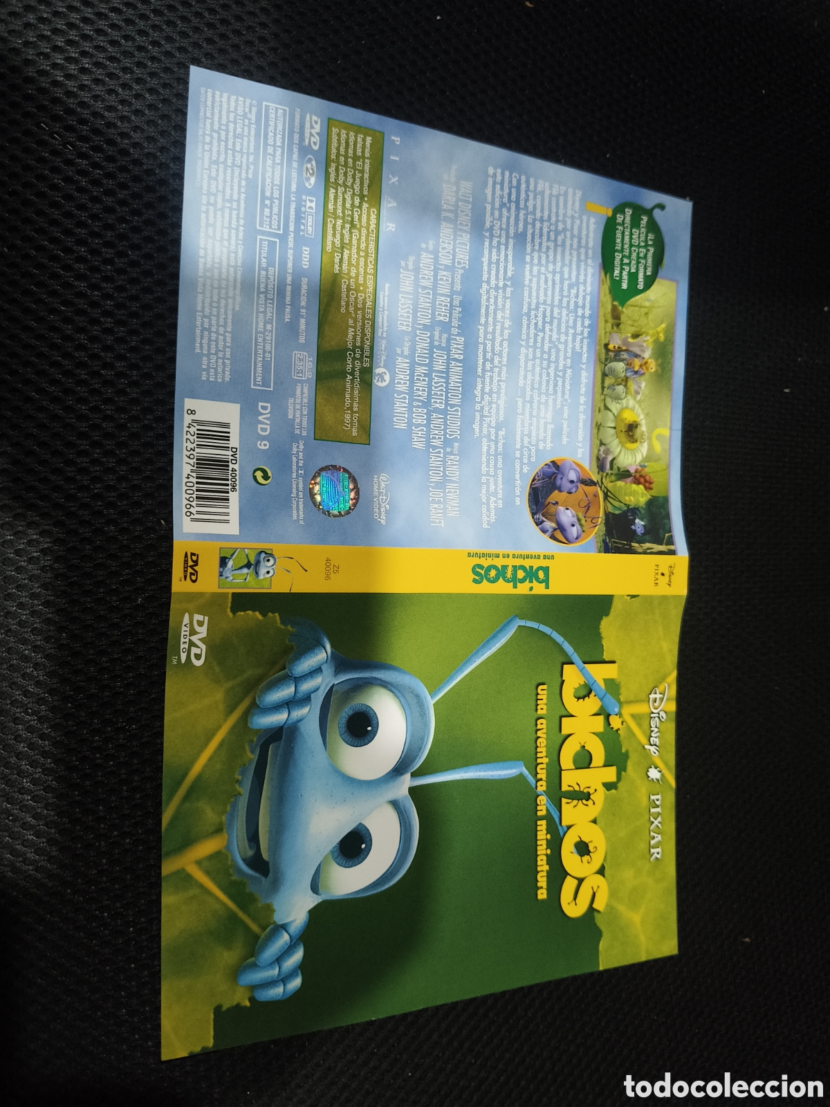 Cine: Car&aacute;tula DVD - bichos - Foto 1