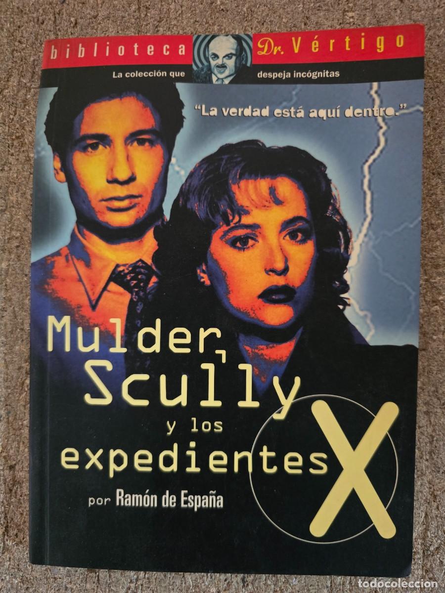 Cin&eacute;ma: Biblioteca Dr Vertigo 5.Mulder Scully y los Expedientes x.Ramon deEspa&ntilde;a. Editorial Glenat