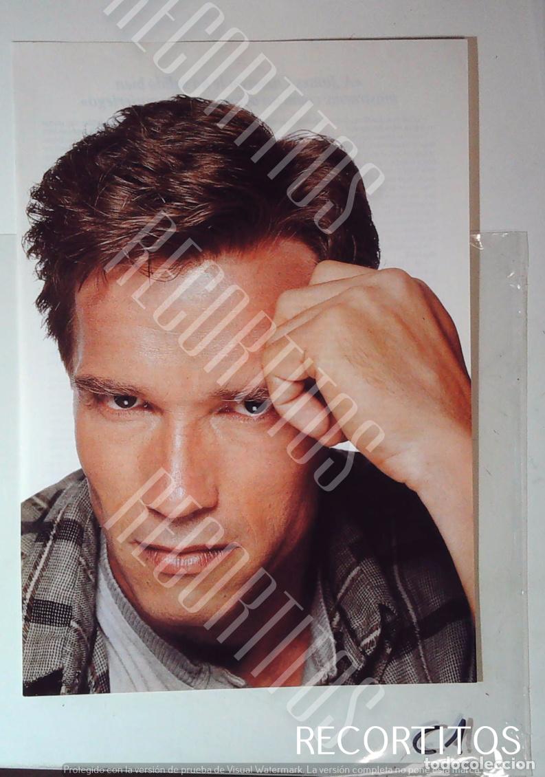 Cine: RECORTE MINI POSTER ARNOLD SCHWARZENEGGER TERMINATOR - Foto 1