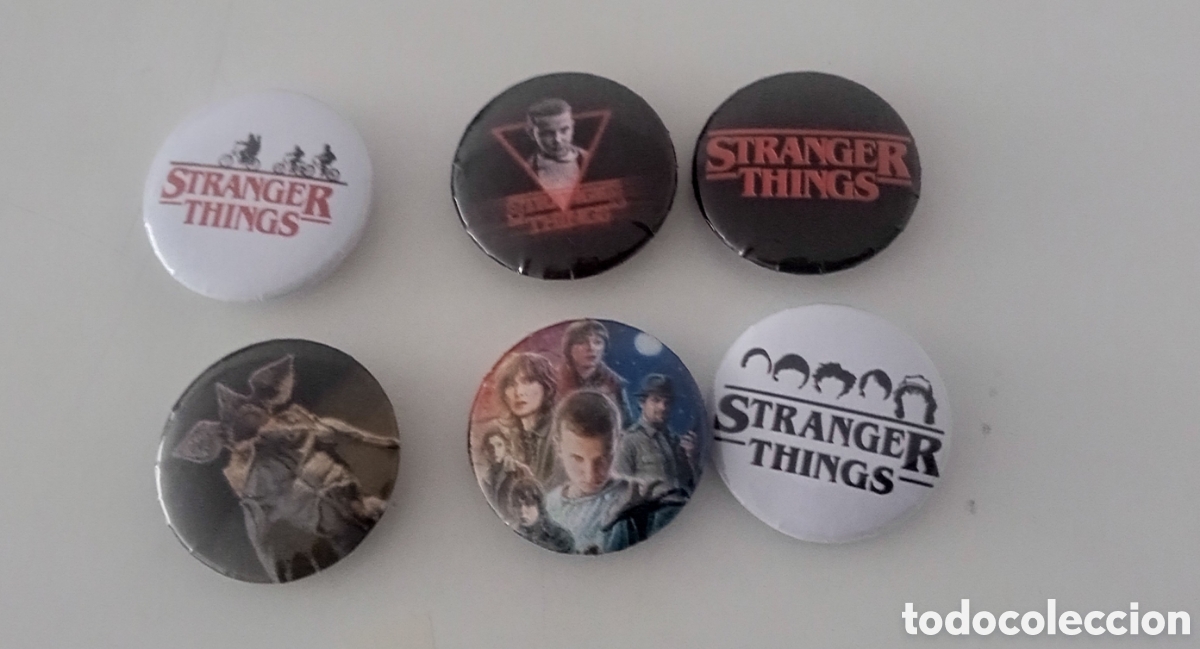 Cine: STRANGER THINGS - Lote de chapas - Foto 1