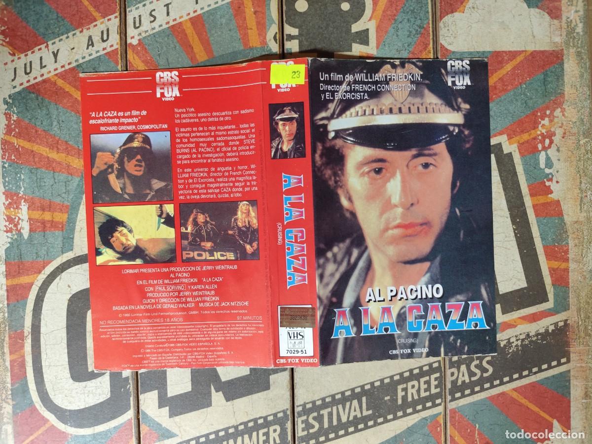Cine: Car&aacute;tula VHS A la caza - Foto 1