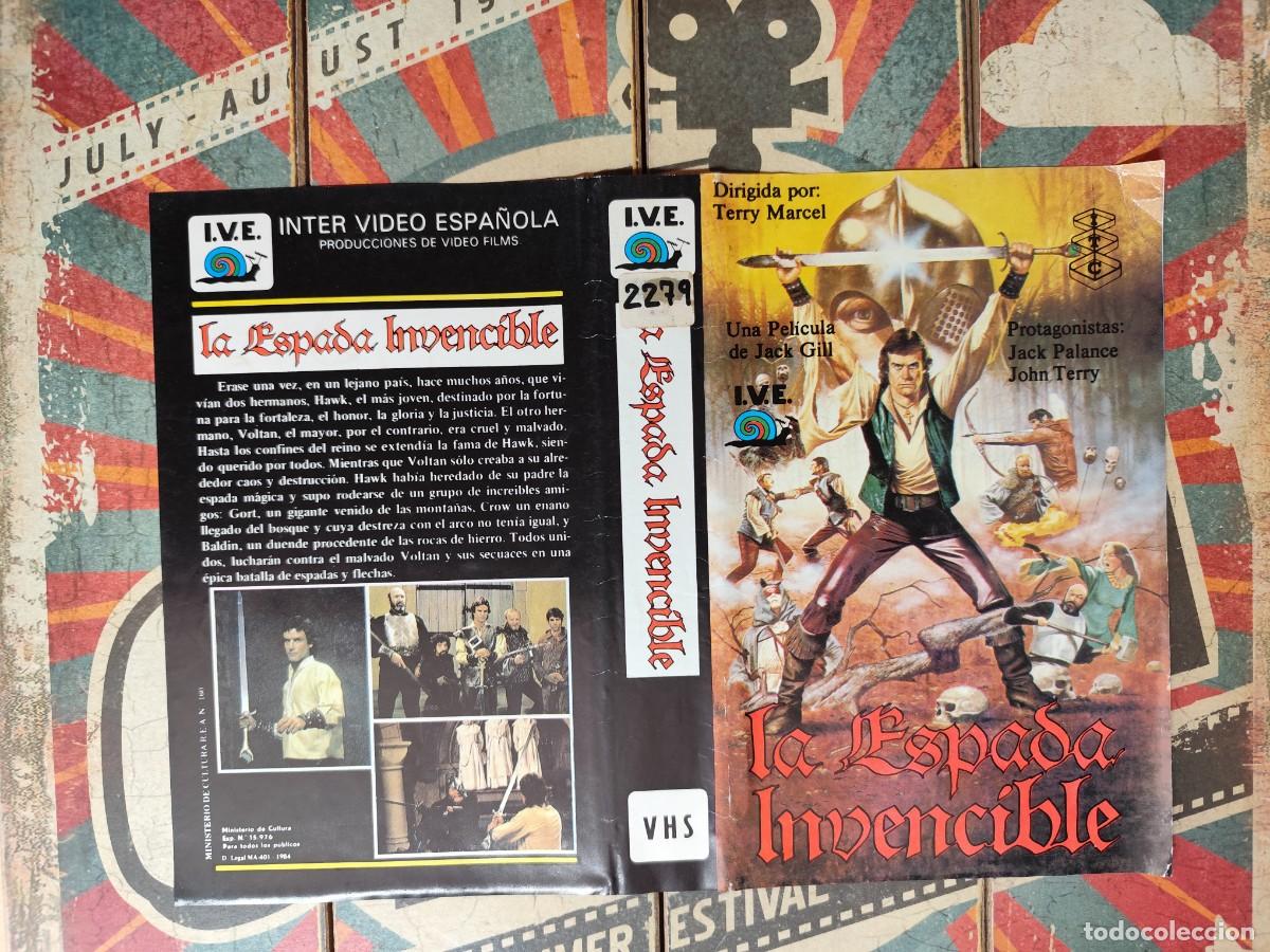 Cine: Car&aacute;tula VHS La espada invencible - Foto 1
