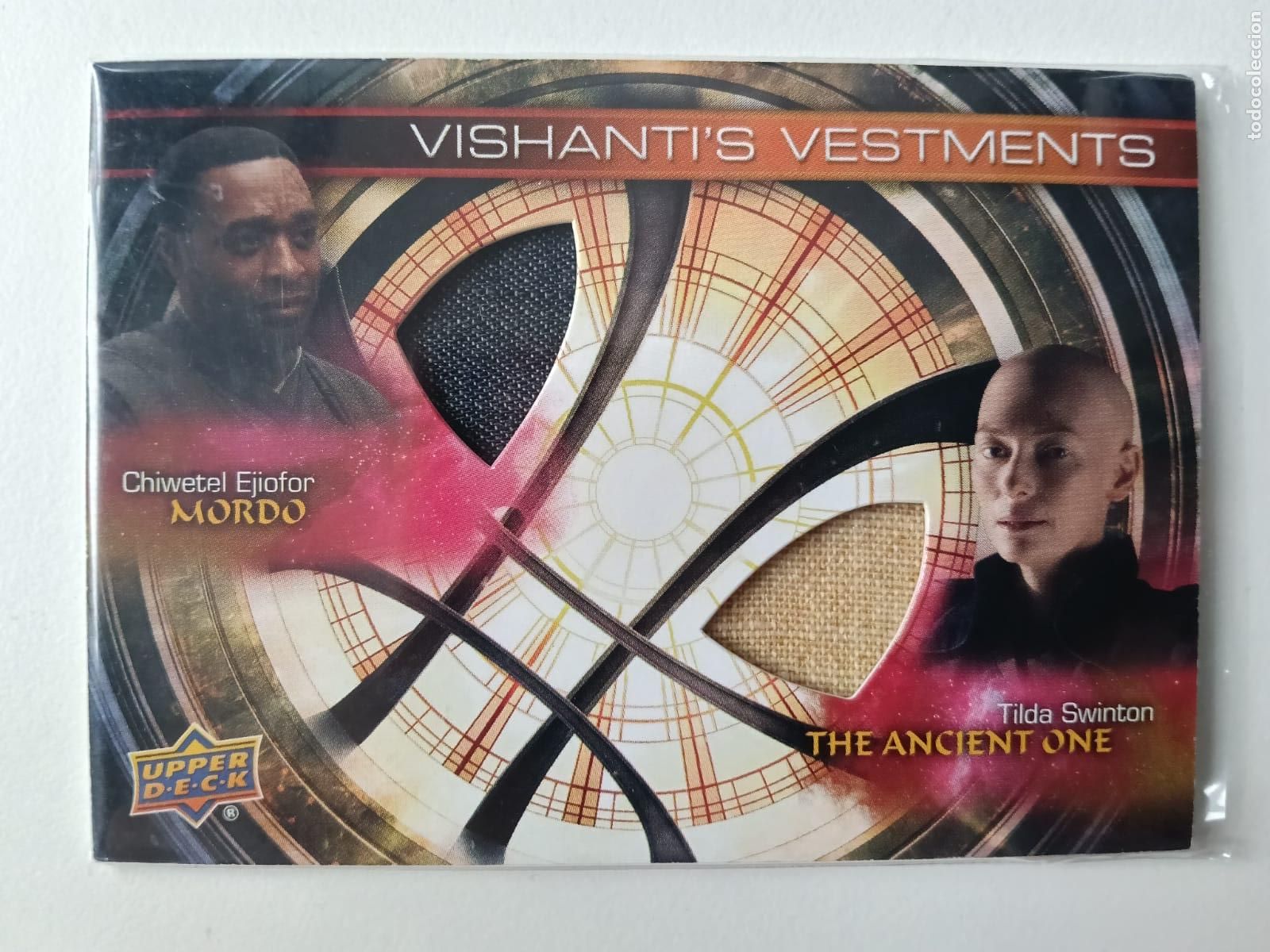 Cine: MEMORABILIA ROPA CHIWETEL EJIOFOR + TILDA SWINTON - DR. STRANGE - MARVEL