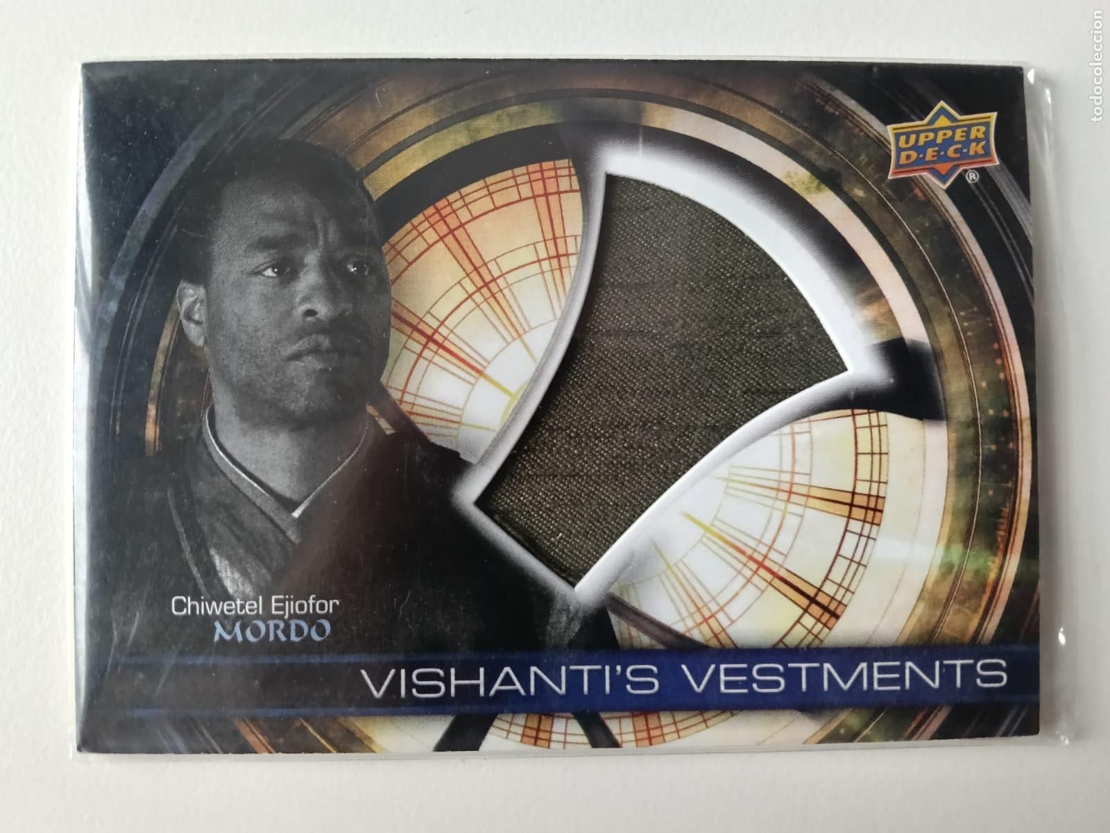 Cine: MEMORABILIA ROPA CHIWETEL EJIOFOR - DR. STRANGE - MARVEL