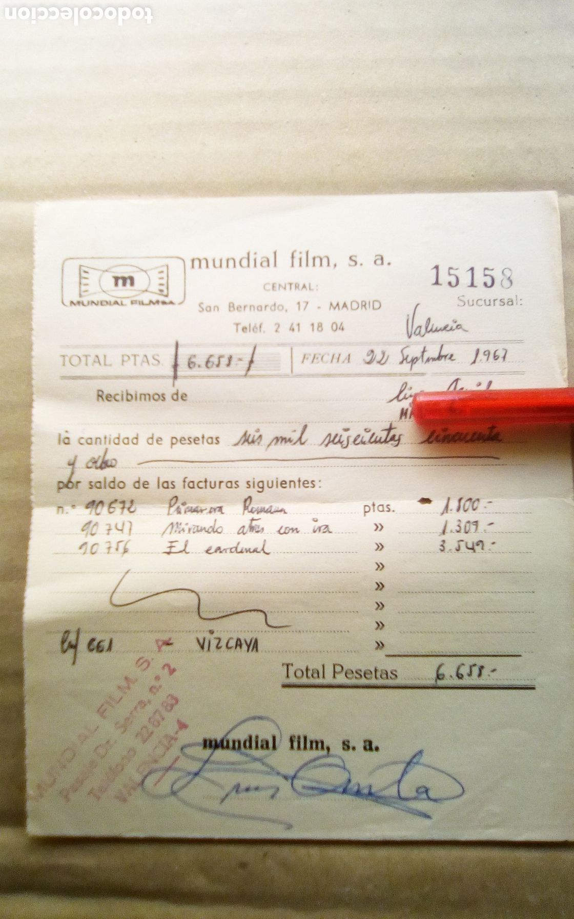 Cine: Factura de la distribuidora Mundial Films. Por exhibici&oacute;n de tres pel&iacute;culas. 22-09-1967.
