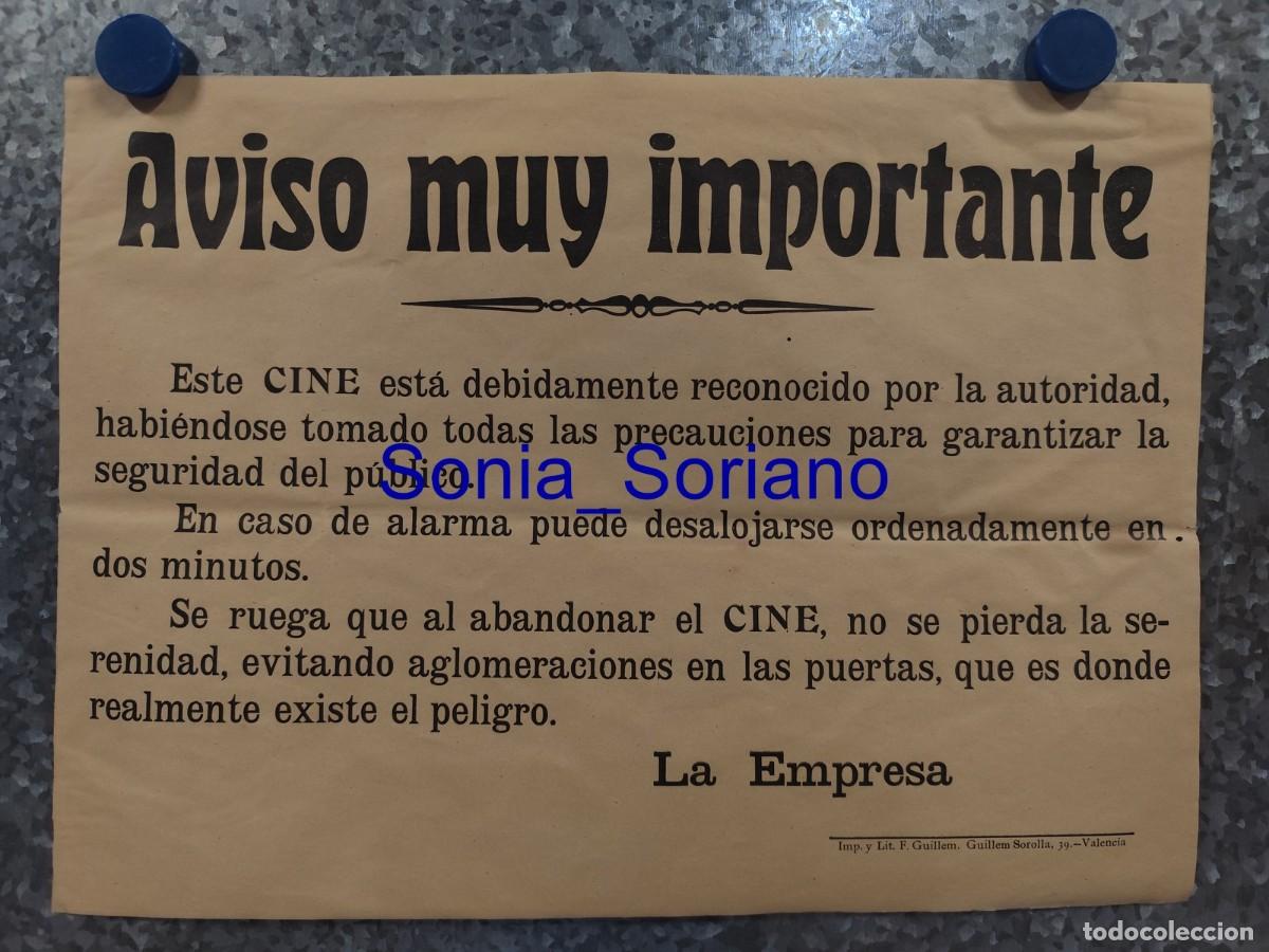 Cine: AVISO MUY IMPORTANTE - CARTEL CINE - EN CASO DE ALARMA PUEDE DESALOJARSE ORDENADAMENTE EN 2 MINUTOS