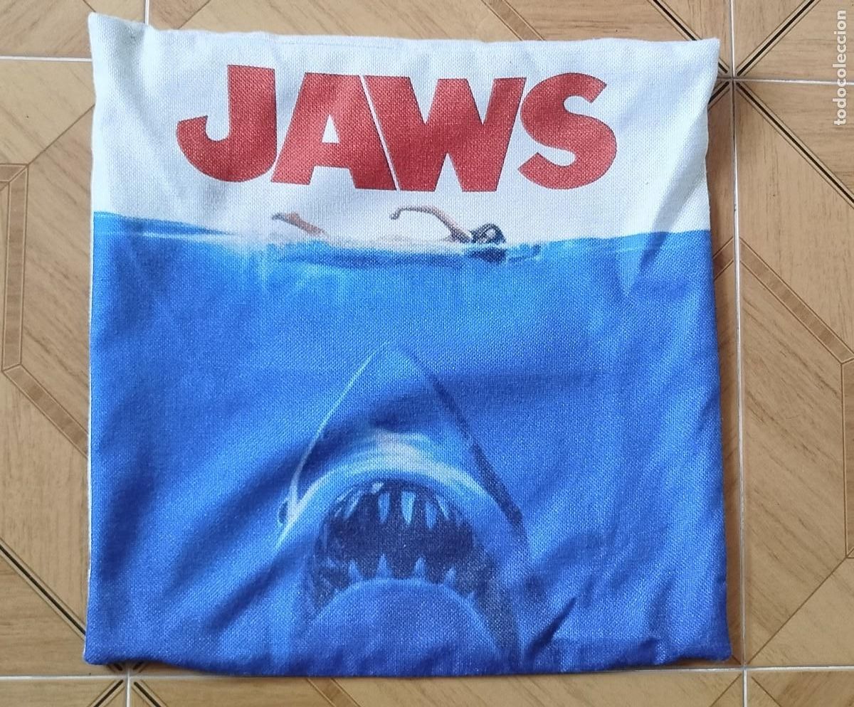 Cine: Funda coj&iacute;n Tiburon Jaws pelicula