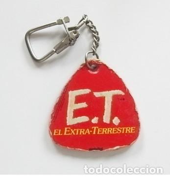 Cine: ANTIGUO LLAVERO - DE ET - FONDO ROJO - E.T. - DE PHOSKITOS - M&Aacute;S COSAS DE EL EXTRATERRESTRE EN VENTA
