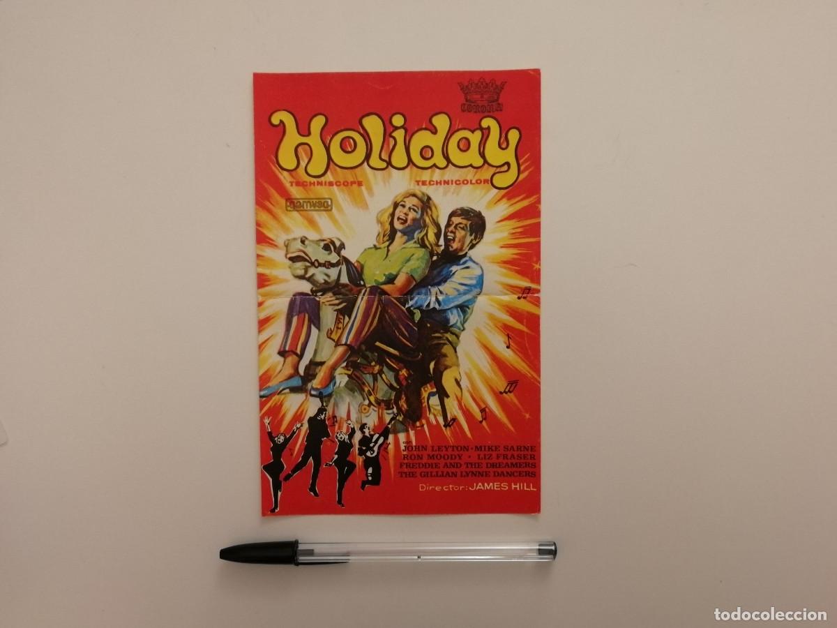 Cine: MINI-POSTER ORIGINAL -13*18- HOLIDAY - DIBUJO DE SOLIGO - JAMES HILL - JOHN LEYTON