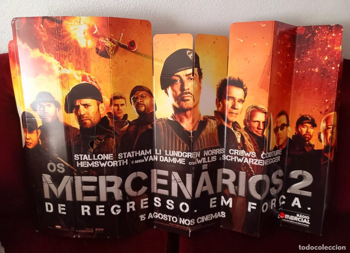 Cine: LOS MERCENARIOS EXCEPCIONAL PARASOL DELANTERO DE COCHE PLEGABLE ABSOLUTAMENTE NUEVO PARA CIN&Eacute;FILOS