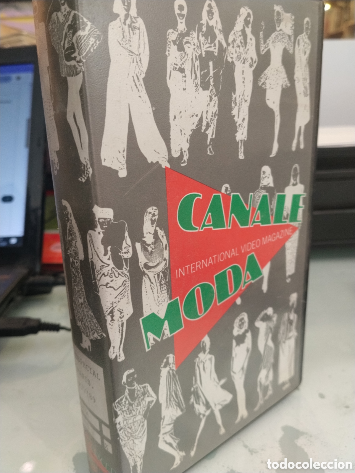 Cine: VHS. Canale Moda. International Video Magazine. Especial Paris. 1989