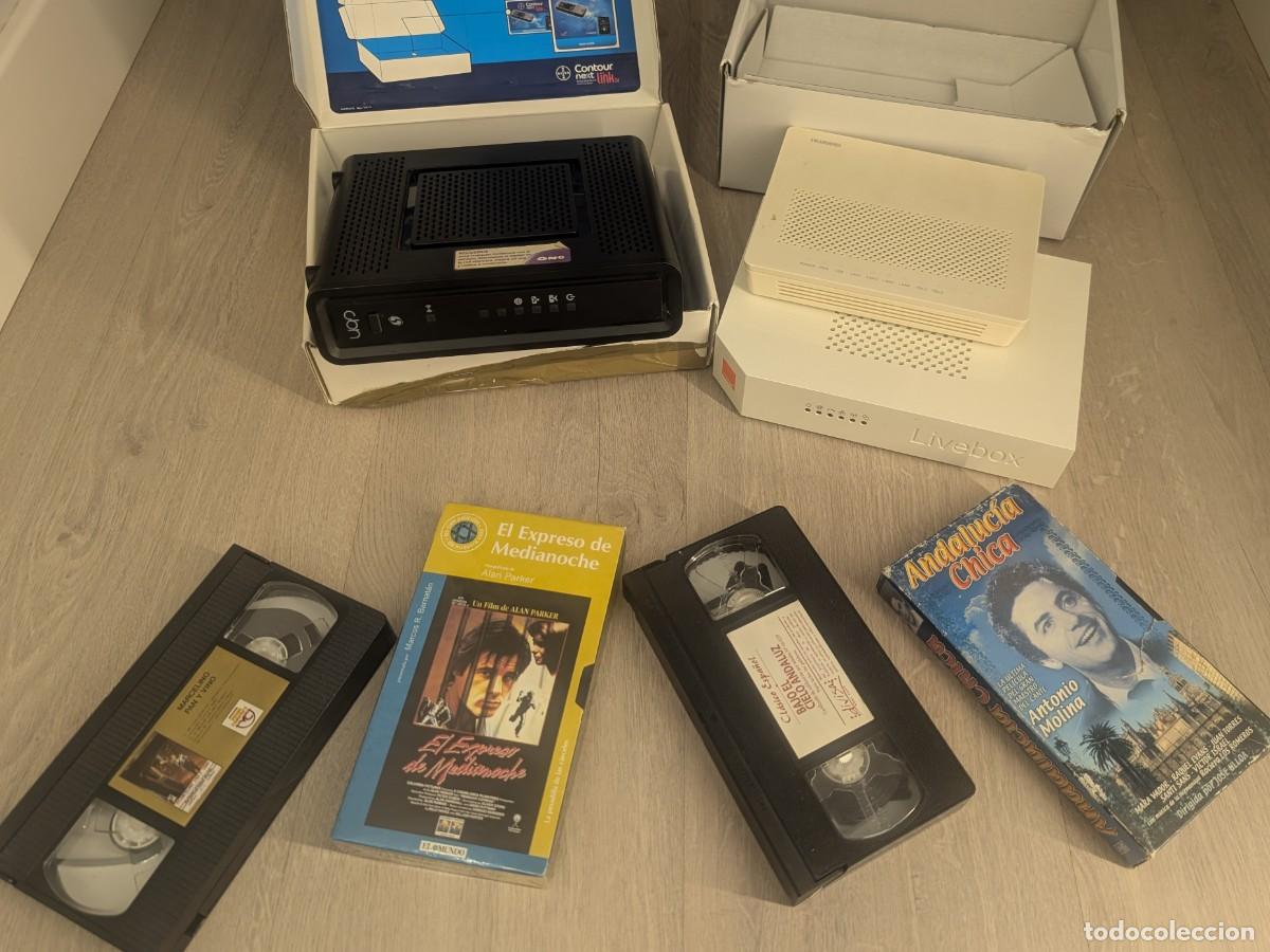 Cine: LOTE DE DESCARTES DE CD&acute;S ORIGINALES , GRABADOS , VHS DE PELICULA UNA PRECINTADA + APARATOS WIFIS +