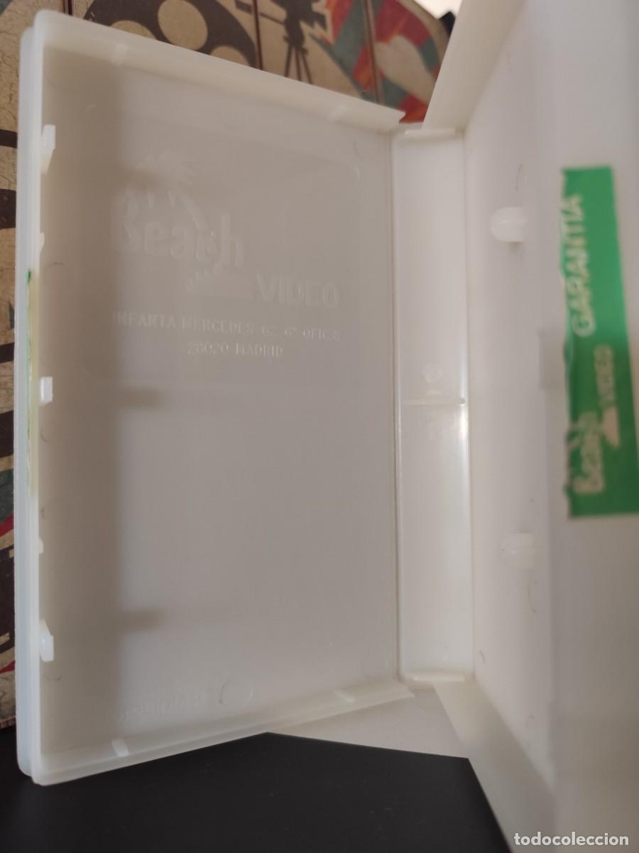 Cine: 111 Beach Video / Caja original VHS