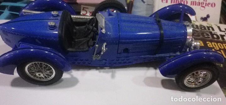 Coches a escala: BUGATTI AZUL ESCALA 1.18 - Foto 1
