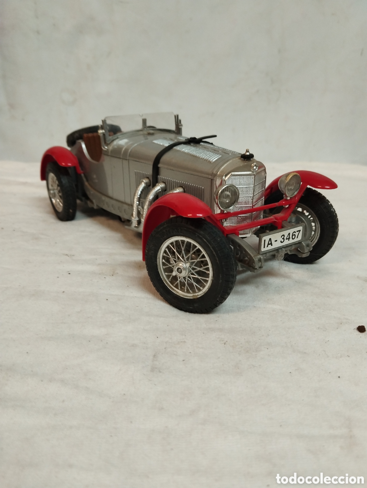 Coches a escala: Mercedes cl&aacute;sic de Burago - Foto 2