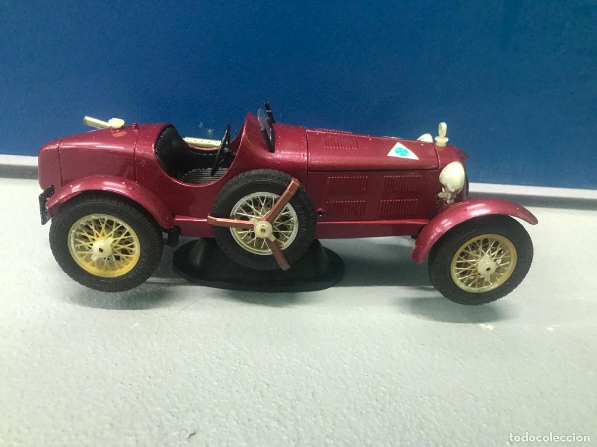 Coches a escala: Bugatti de la casa burago - Foto 2