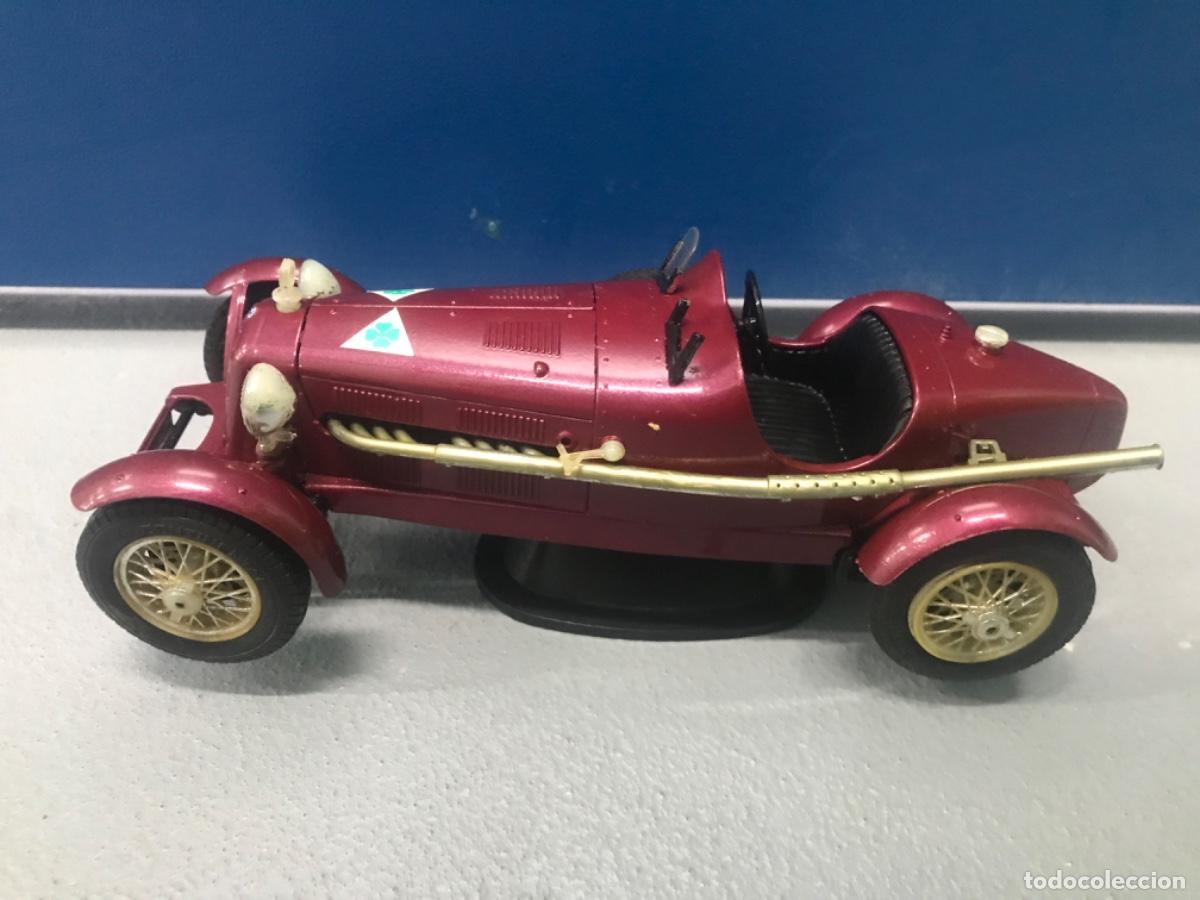 Coches a escala: Bugatti de la casa burago - Foto 5