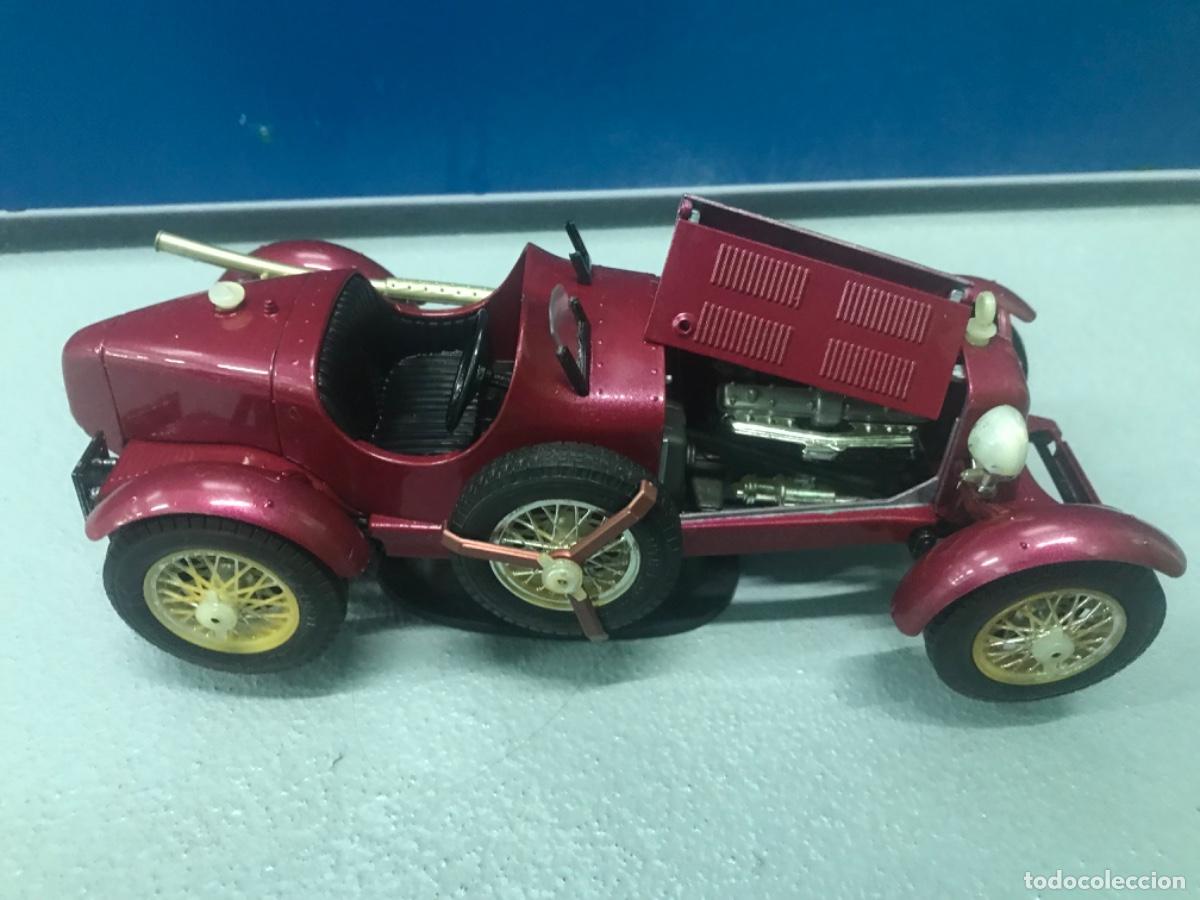 Coches a escala: Bugatti de la casa burago - Foto 8