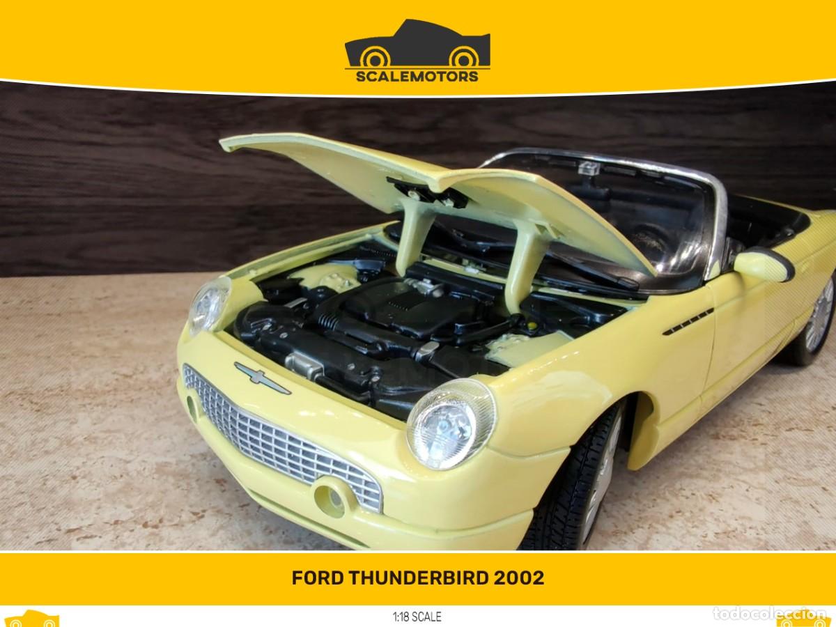 Coches a escala: 1:18 Ford Thunderbird 2002 - Foto 5