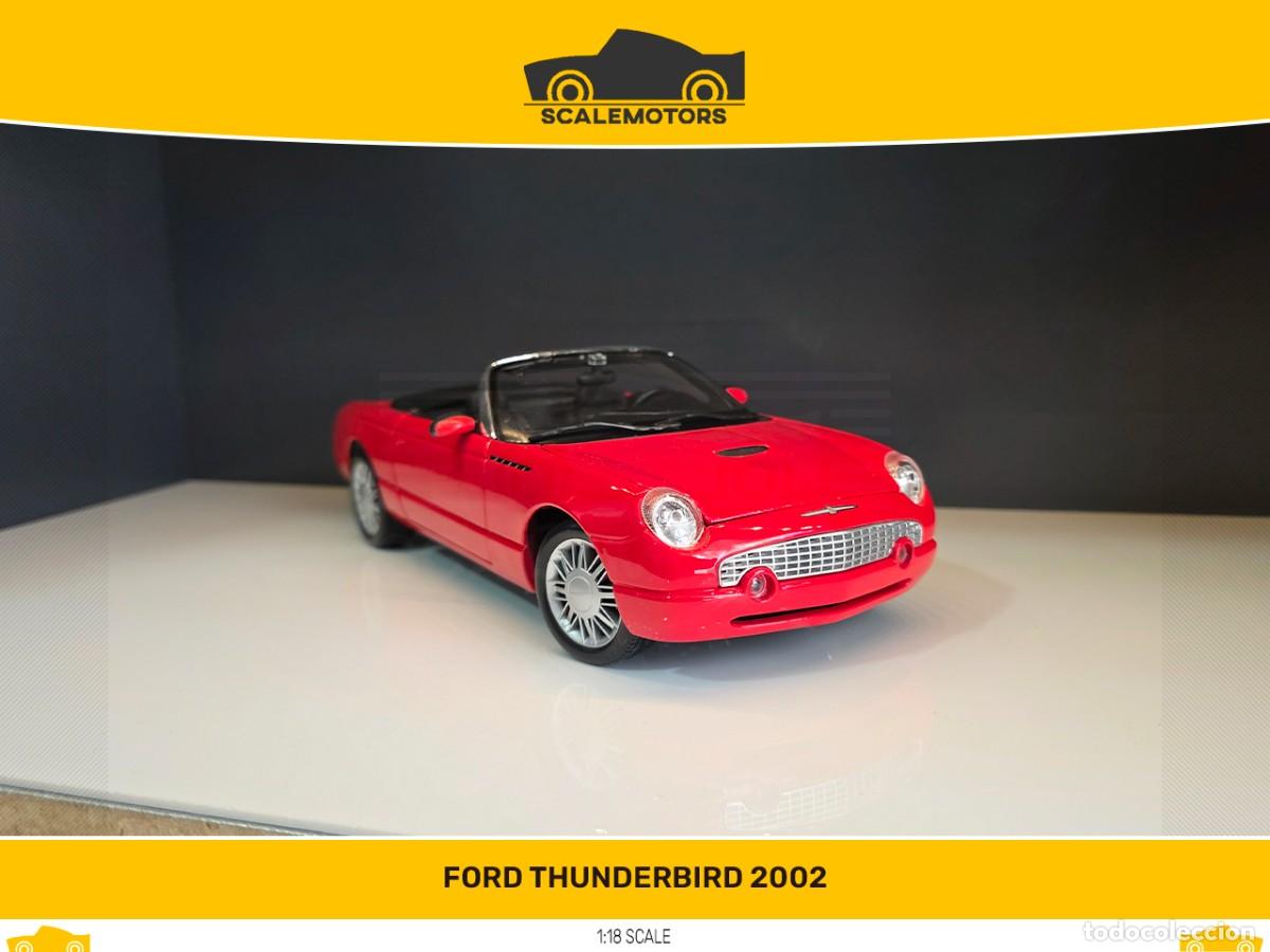 Coches a escala: 1:18 Ford Thunderbird 2002 - Foto 4