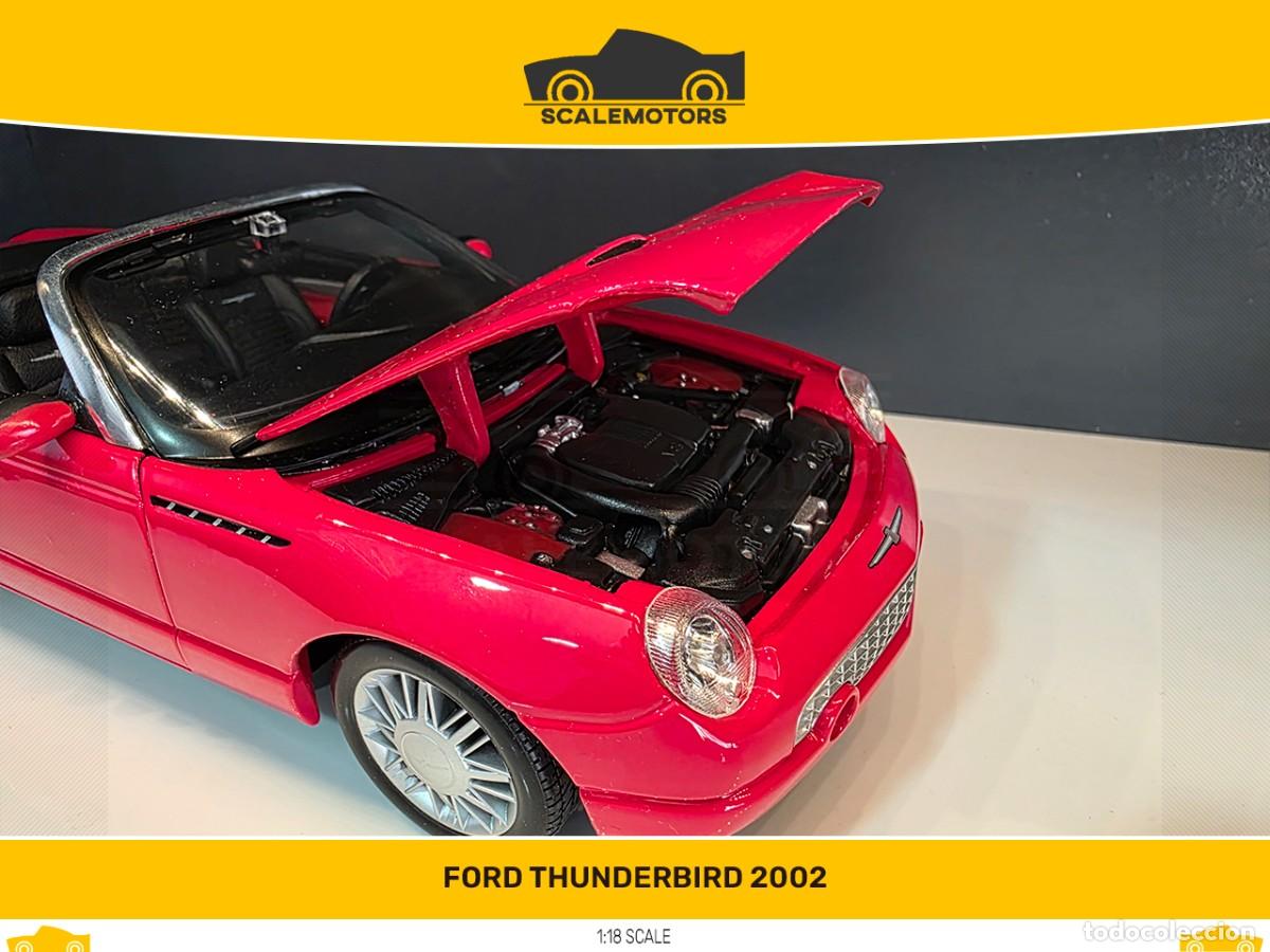 Coches a escala: 1:18 Ford Thunderbird 2002 - Foto 5