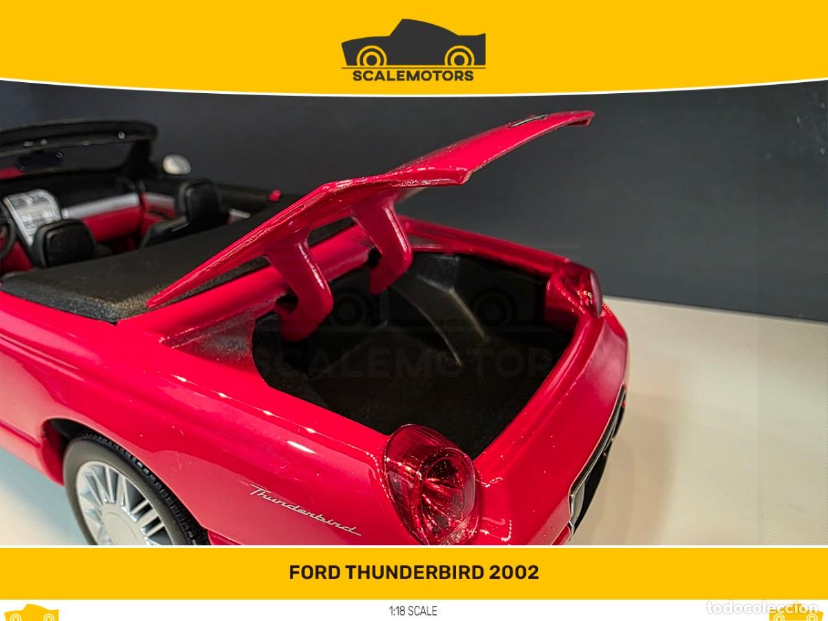 Coches a escala: 1:18 Ford Thunderbird 2002 - Foto 7