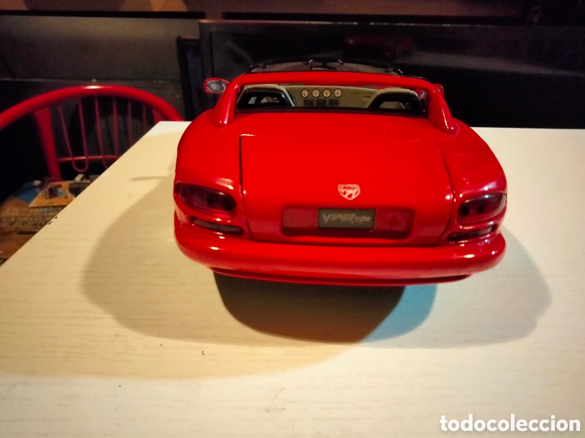 Coches a escala: Bburago 1/18 Dodge Viper Rt/10 - Foto 4