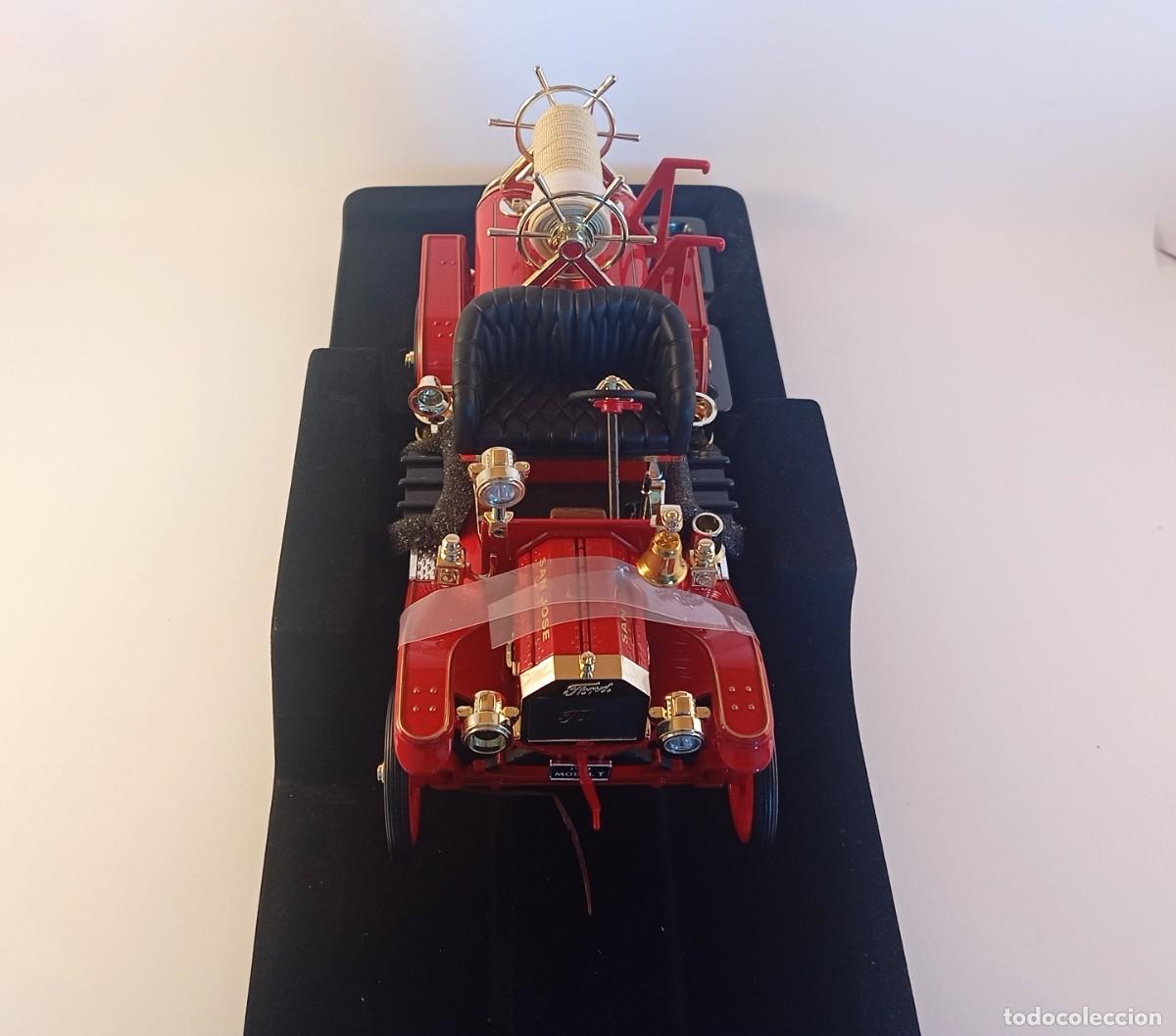 Coches a escala: Ford 1914 Model T Fire Engine 1:18 - Foto 4