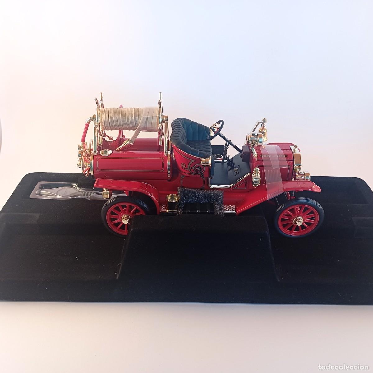 Coches a escala: Ford 1914 Model T Fire Engine 1:18 - Foto 5
