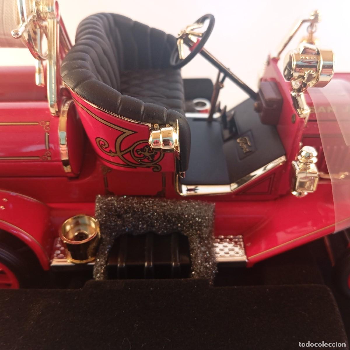 Coches a escala: Ford 1914 Model T Fire Engine 1:18 - Foto 7