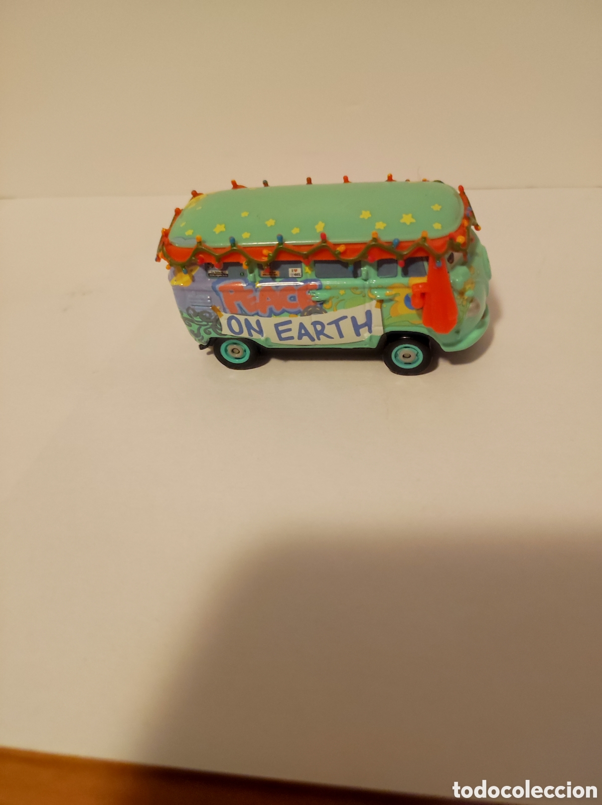 Coches a escala: Miniatura de Volkswagen Tipo 2 (VW Bus) - Edici&oacute;n Hippie/Psicod&eacute;lica