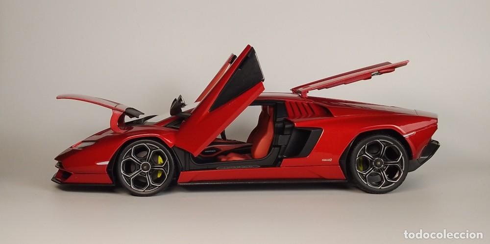 Coches a escala: LAMBORGHINI COUNTACH LP800-4 2022 - Foto 10