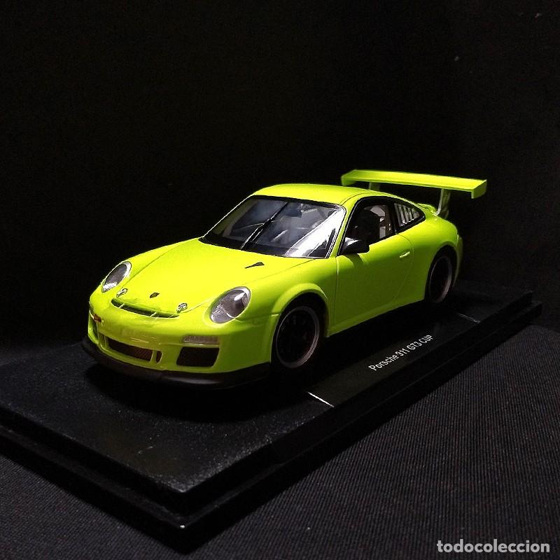 Coches a escala: Welly, Porsche 911 GT3 Cup, Verde ne&oacute;n, 1:18