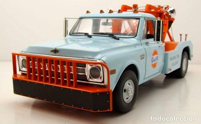 Coches a escala: Chevrolet C-30 Dually Wrecker Gulf Oil 1969 escala 1/18 de Greenlight