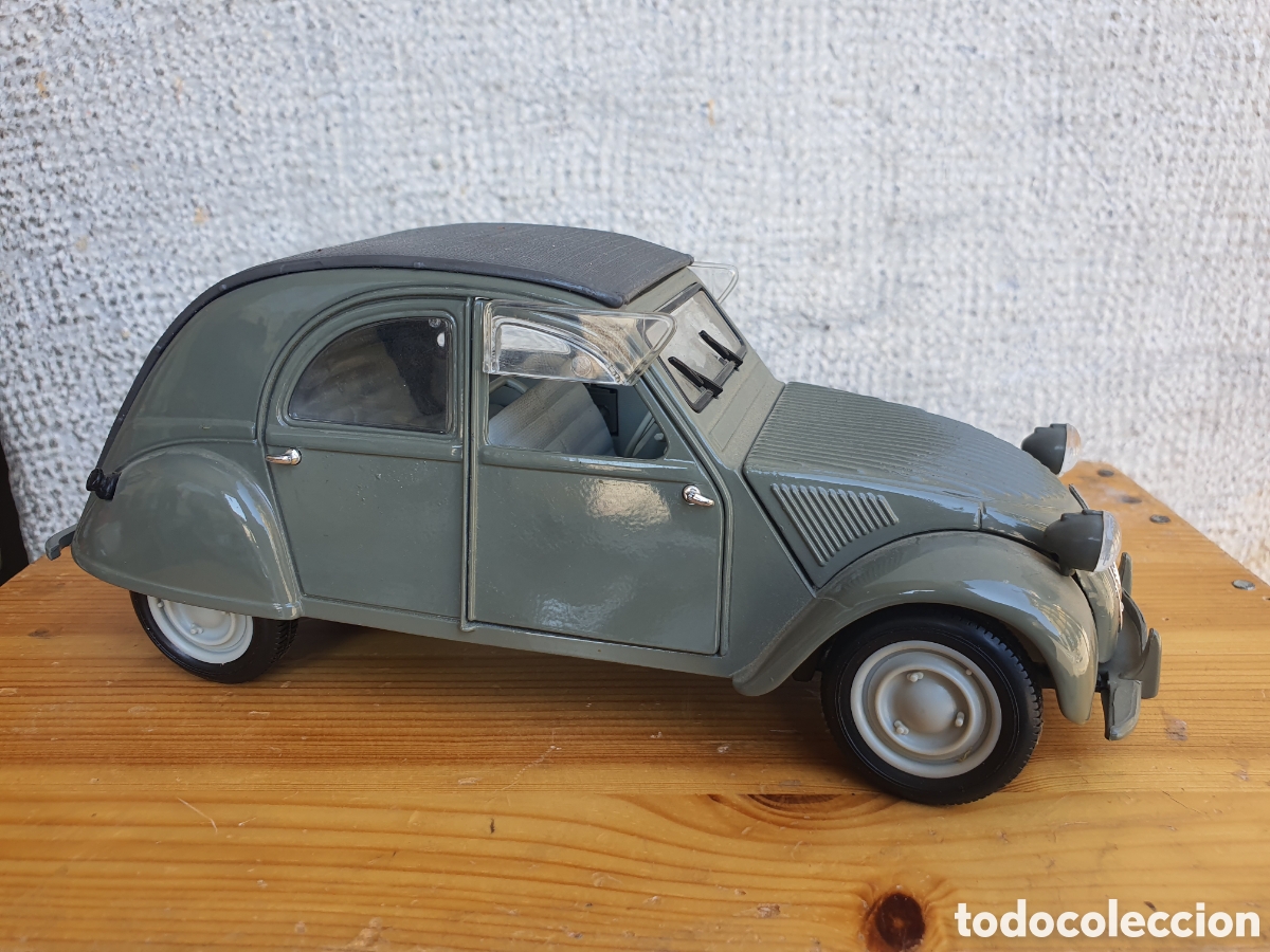 Coches a escala: CITRO&Euml;N 2CV *** 1952 *** MARCA MAISTO