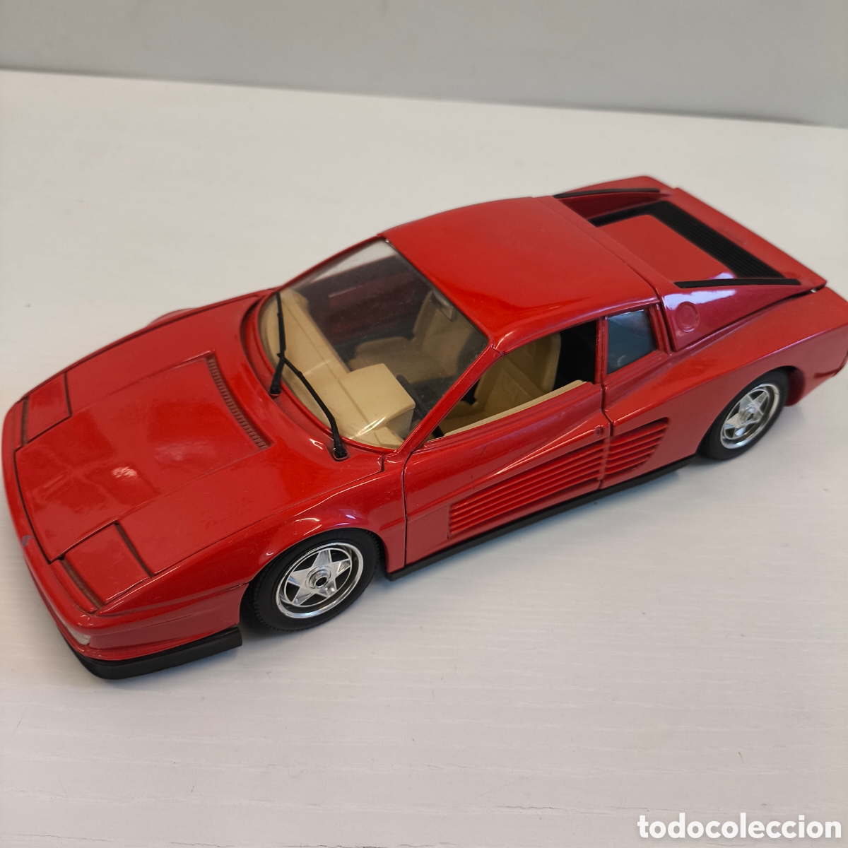 Coches a escala: Ferrari Testarossa Bburago 1:18