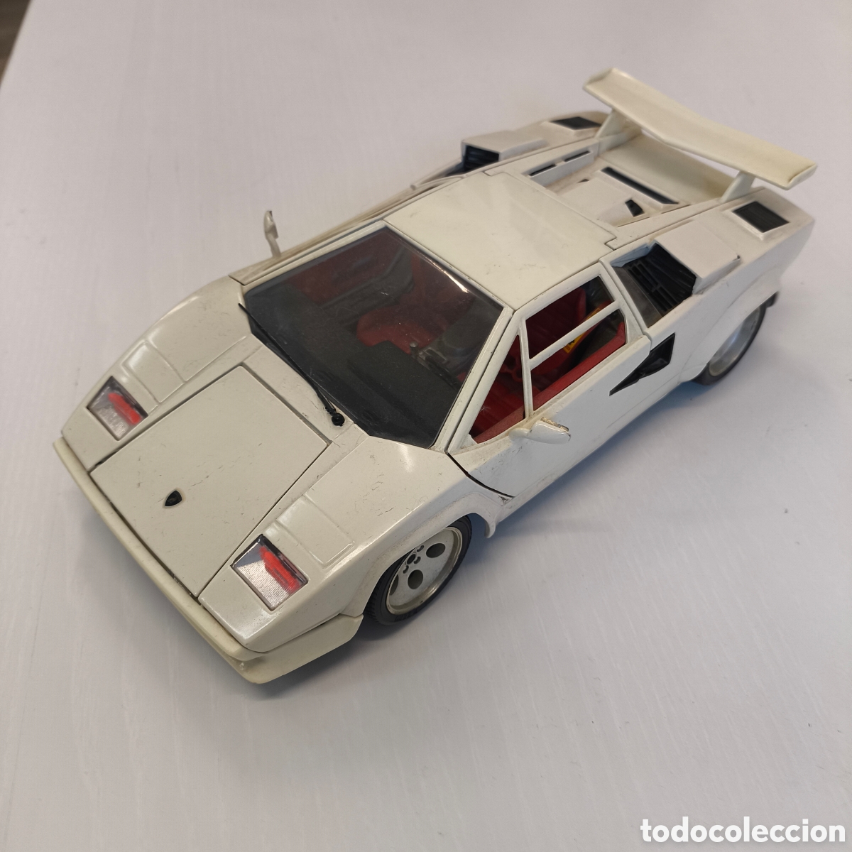 Coches a escala: Lamborghini Countach Burago 1/18