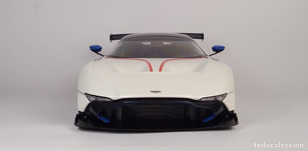 Coches a escala: Aston Martin Vulcan 2015 - Foto 9