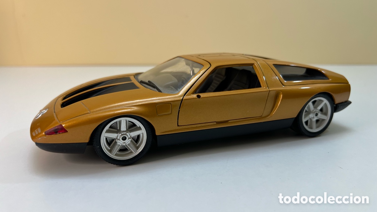 Coches a escala: MERCEDES BENZ C-111 WANKEL GUILOY ESCALA 1/18