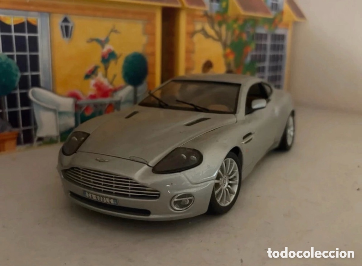 Coches a escala: Aston Martin de bburago