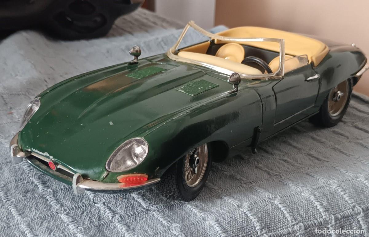 Coches a escala: JAGUAR E 1961 BURAGO 1:18 MADE IN ITALY.RESTAURAR O DESPIECE.
