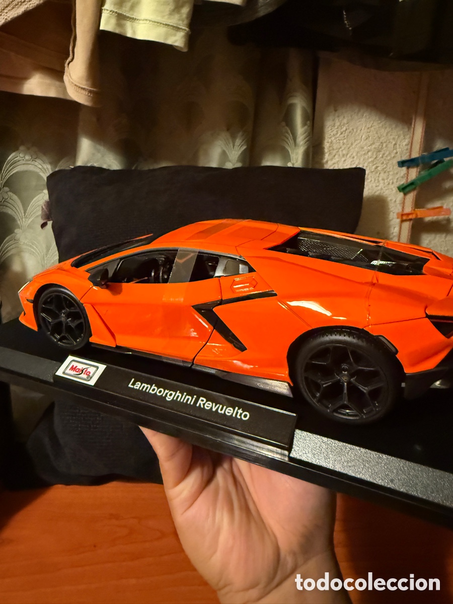 Coches a escala: Lamborghini Revuelto - Foto 4