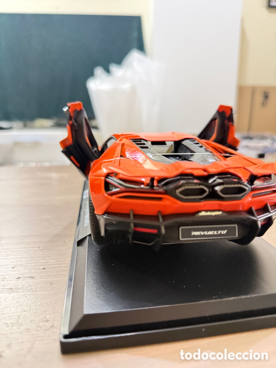 Coches a escala: Lamborghini Revuelto - Foto 9