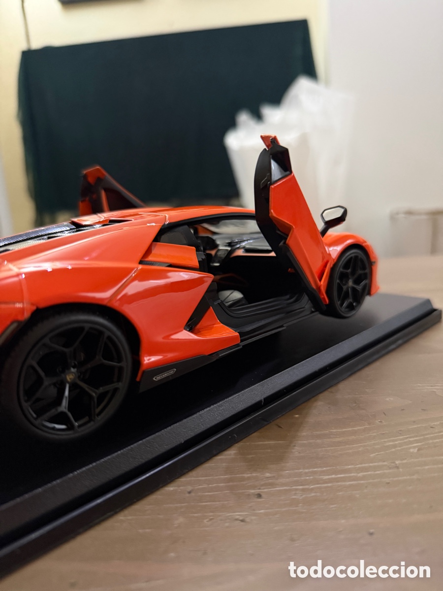 Coches a escala: Lamborghini Revuelto - Foto 10