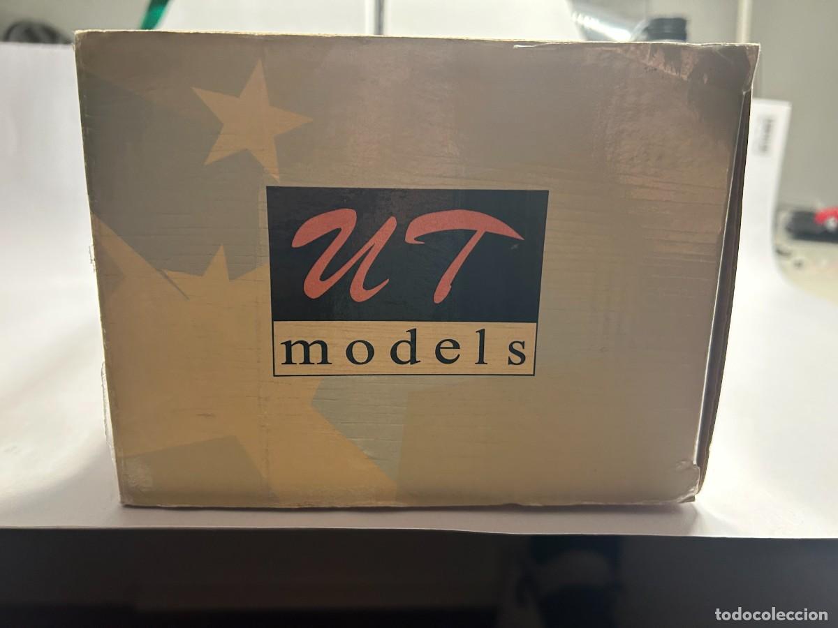 Coches a escala: BMW Z4 de UT Models 1:18 - Foto 7