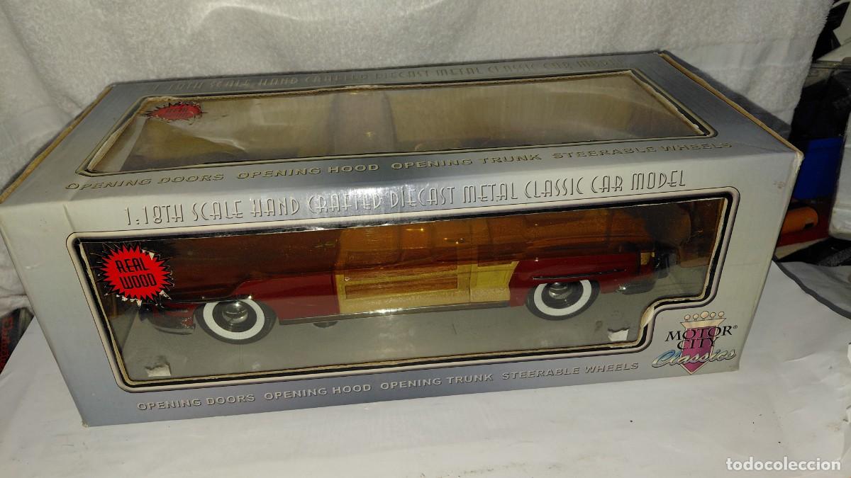 Coches a escala: Motor City Calssics. 1948 Chrysler 1/18
