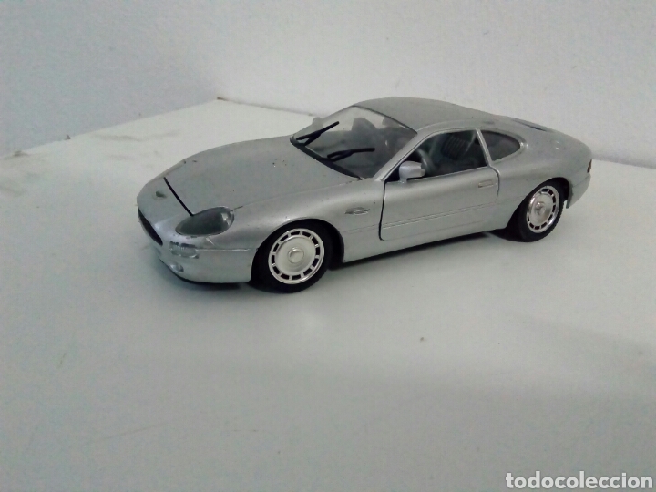 Coches a escala: Aston martin - Foto 1