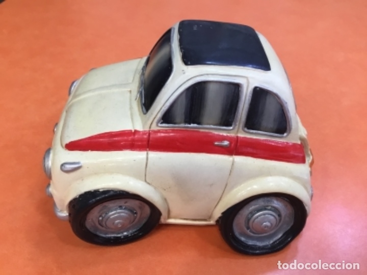 Voitures &agrave; l'&eacute;chelle: Fiat 500 de cer&aacute;mica